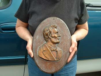 024 - Bust of Abe Lincoln